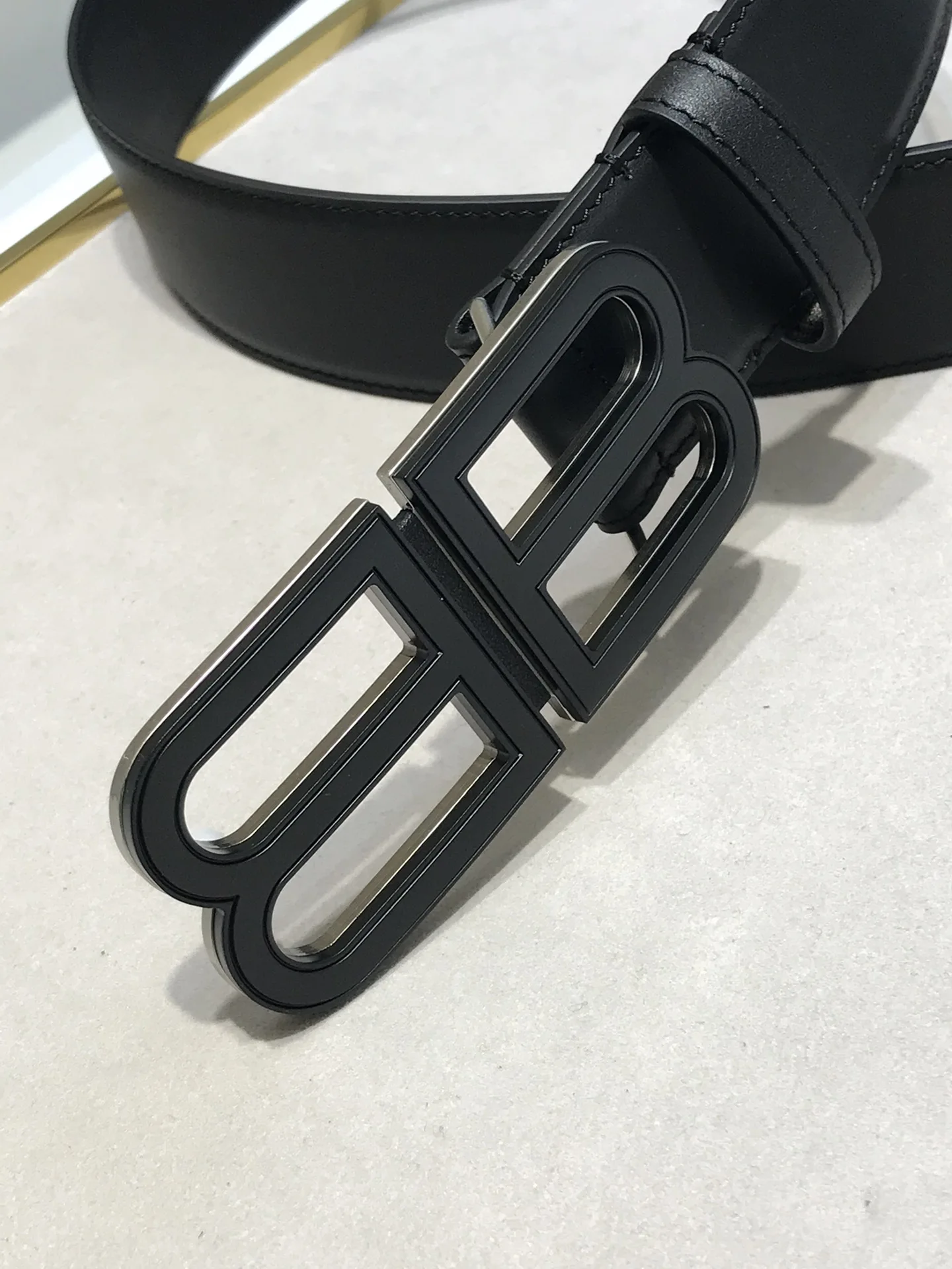 Balenciaga Balenciaga Fall-Winter Refined Fashion Belt - Detail view 2