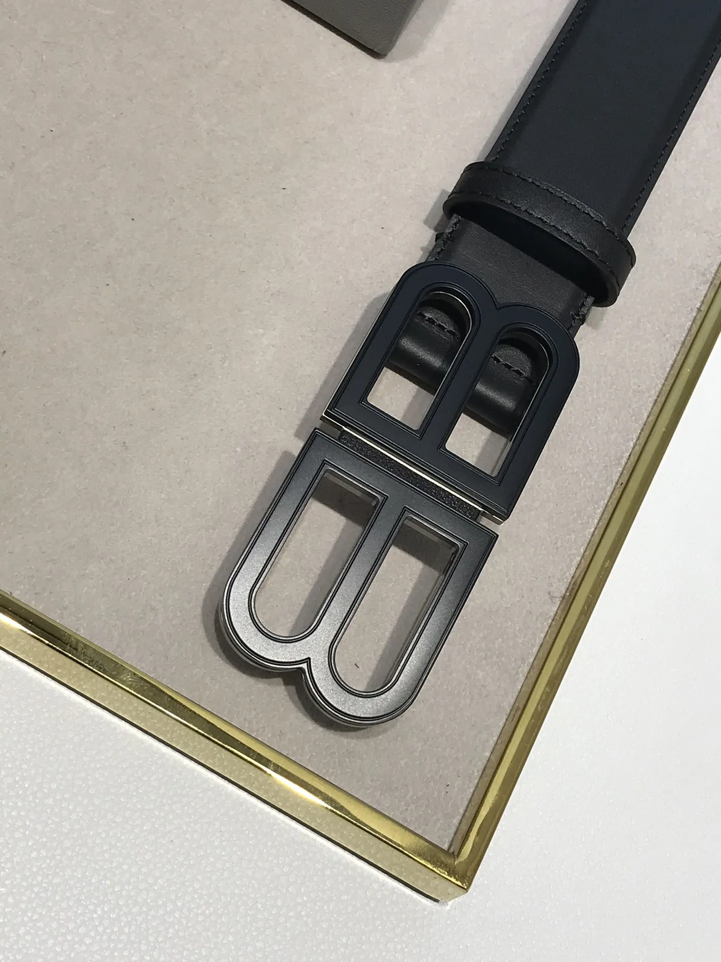 Balenciaga Balenciaga Fall-Winter Refined Fashion Belt - Detail view 4
