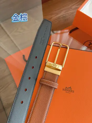 <p>   HERMES 最新设计 代购品质 腰带精选进口优质Togo皮 搭配精钢金属传统小针扣 工艺细节处理到位 注重细节不败于细节 宽度3.5cm </p>