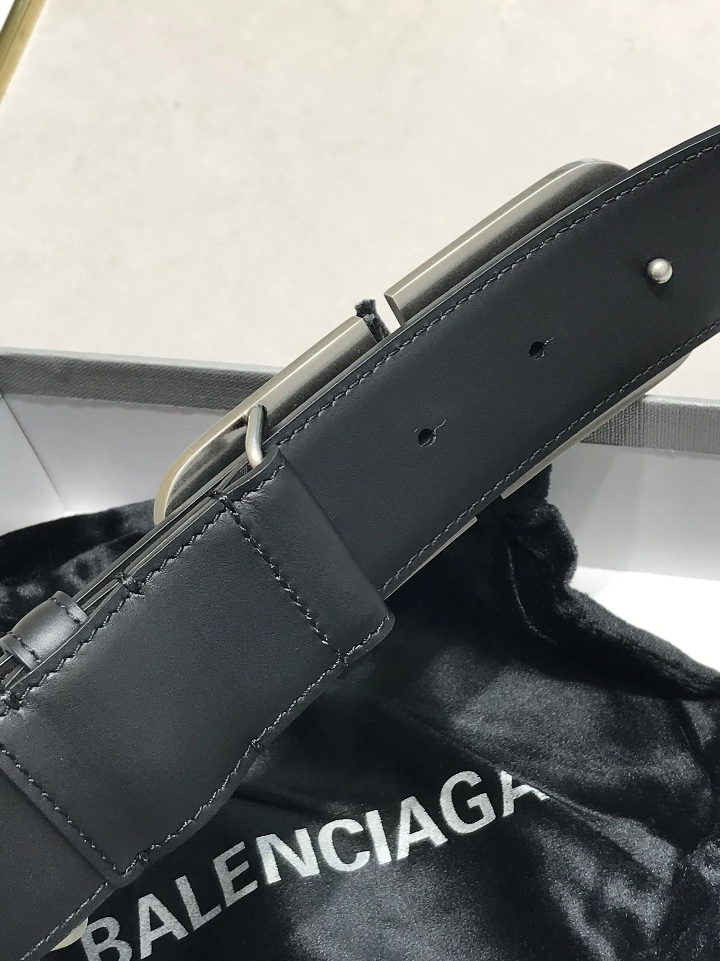 Balenciaga Balenciaga Fall-Winter Refined Fashion Belt - Detail view 3
