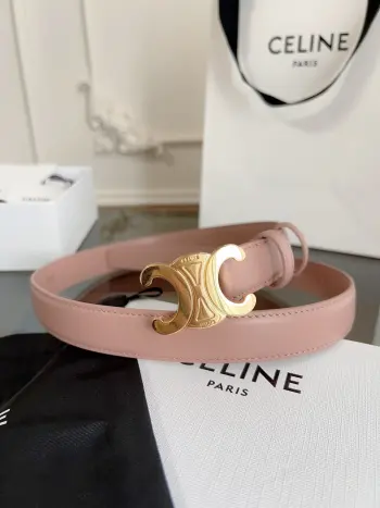 <p>    赛琳 CELINE女士皮带 小牛皮质感搭配独特凯旋门扣 颜色粉红色 宽2.5cm 低调中暗藏奢华 轻松点亮穿搭  手工缝制 </p>