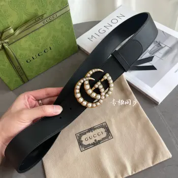 <p>   Gucci 专柜新版横标 编码400593 APOOT 双面进口原厂牛皮材质 宽度4.0cm 新款珍珠双G扣</p>