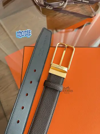<p>   HERMES 最新设计 代购品质 腰带精选进口优质Togo皮 搭配精钢金属传统小针扣 工艺细节处理到位 注重细节不败于细节 宽度3.5cm </p>