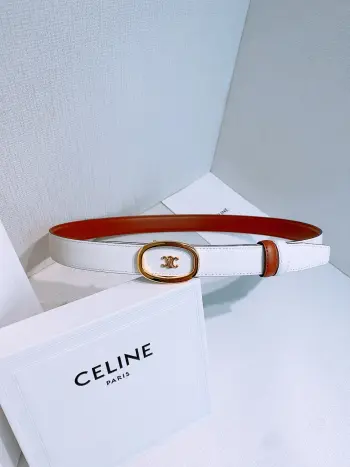 <p> 新款 赛琳女士腰带 céline 细节完美的小腰带 精品铜扣 小牛皮腰带 精致女士必备款 宽度2.5CM</p>