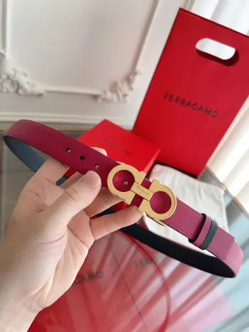 <p>  Ferragamo 菲拉格慕 高端品质  双面色可用 长度可自行裁剪达到修身效果 材料 带身彩用进口头层牛皮制作.精美 高端大气上档次.实物拍摄 宽度:2.5cm</p>