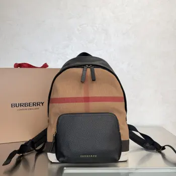 <p>特级 B家 原单新品Canvas 格纹双肩包 设有考究牛皮饰边 多个拉链口袋 便于有序携带随身物品 绗缝背部裁片设计 提供防护性能 本品轻松满足多样需求 是通勤造型的理想单品 30X40 型号8911</p>