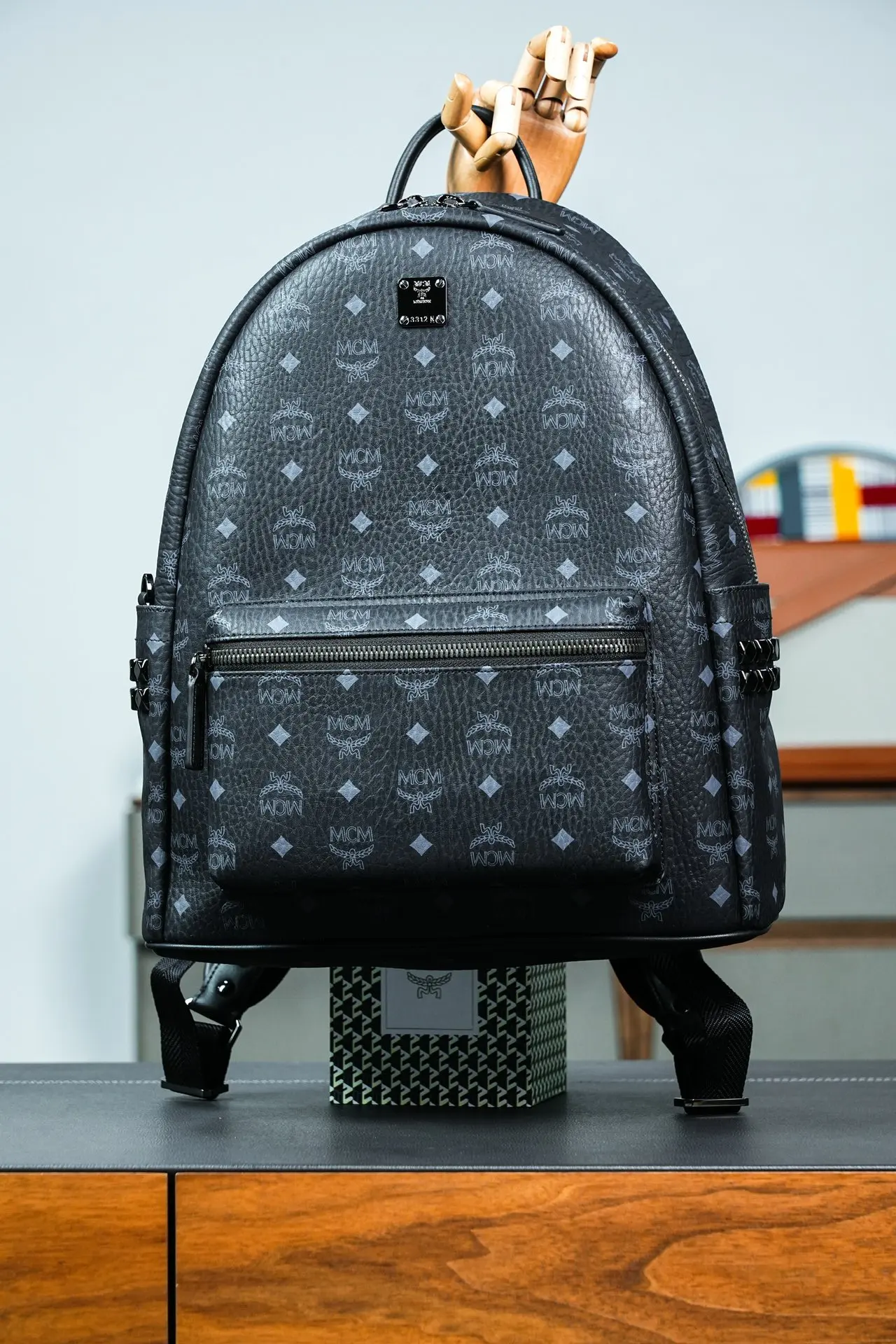 MCM MMK6SVE37CO001 MCM Stark Visetos Rivet Backpack Backpack - Detail view 5