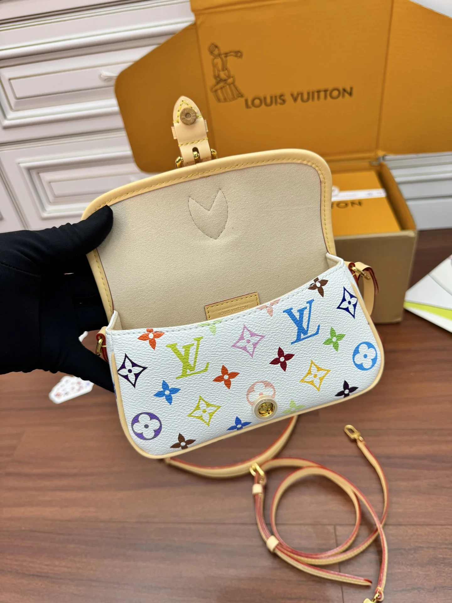 LVM14194 动态电子芯片菱形面料包 斜挎包 - 细节图 3