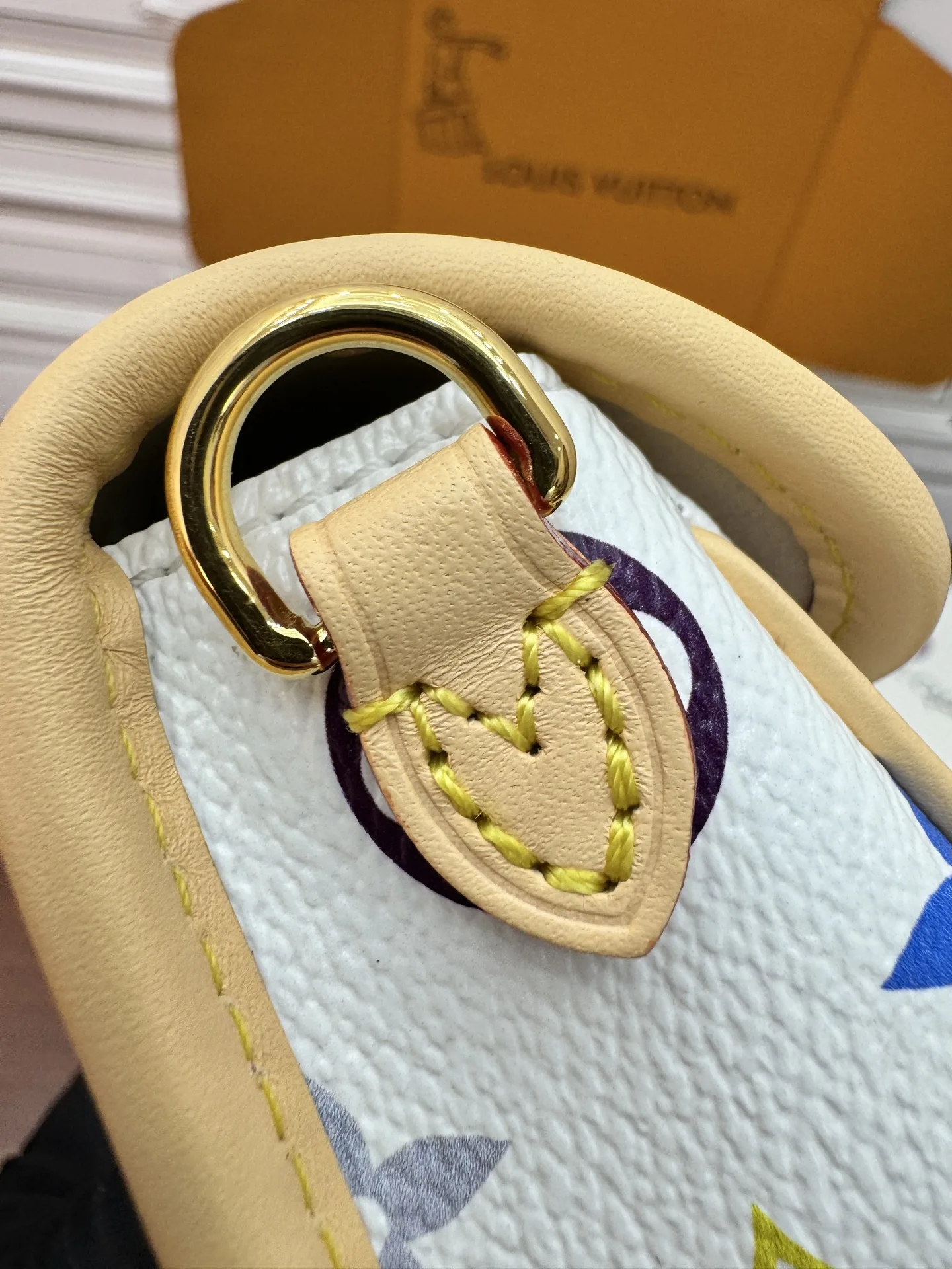LVM14194 动态电子芯片菱形面料包 斜挎包 - 细节图 9