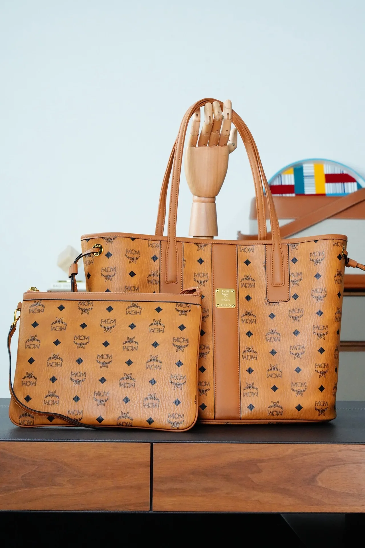MCM MWPCSVI01CO001 Double-Sided Shopping Bag Mother-Child Bag Shoulder Bag - Detail view 1