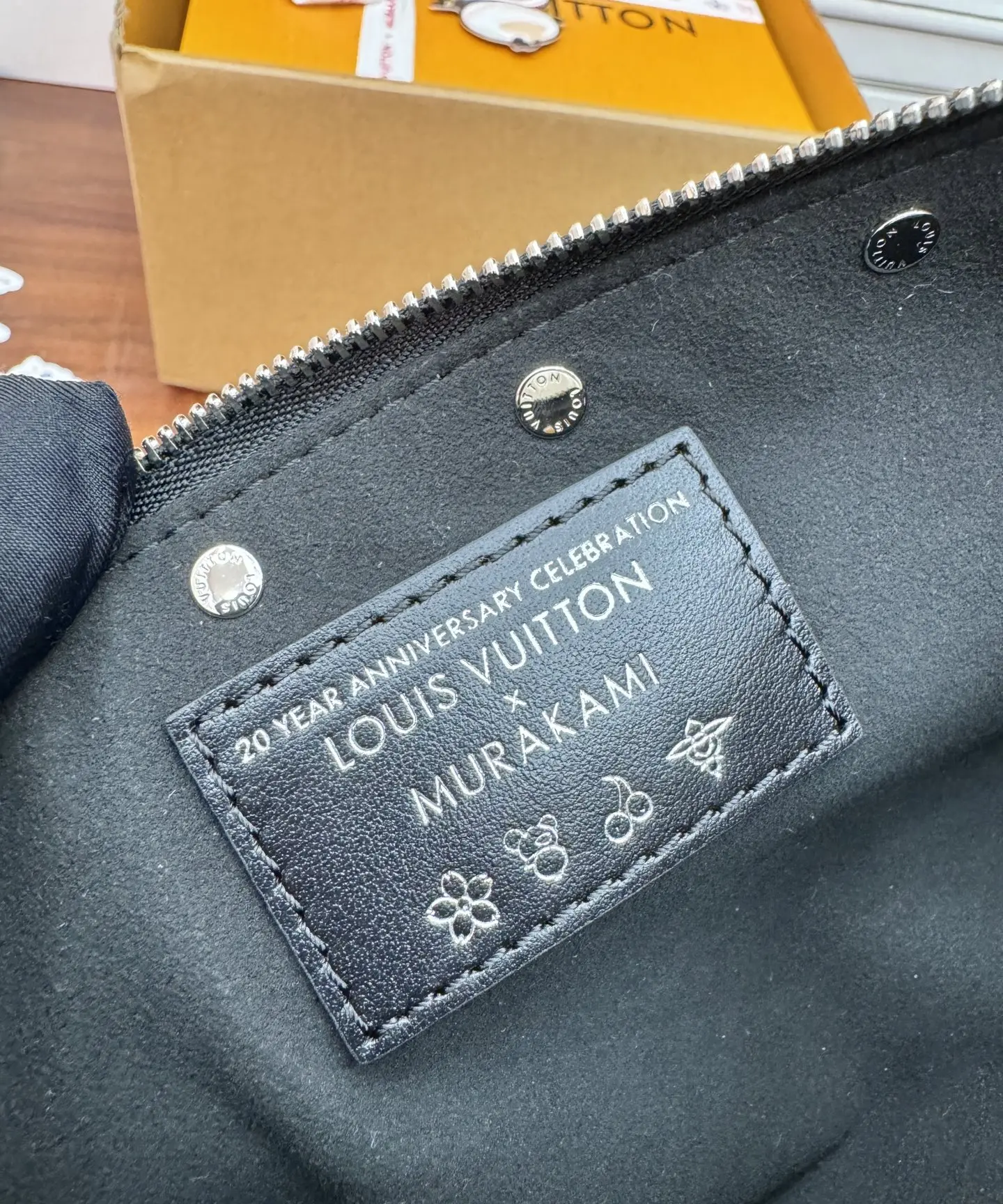 Louis Vuitton M13663 Dynamic Electronic Chip Diamond Fabric Bag Shoulder Bag - Detail view 6