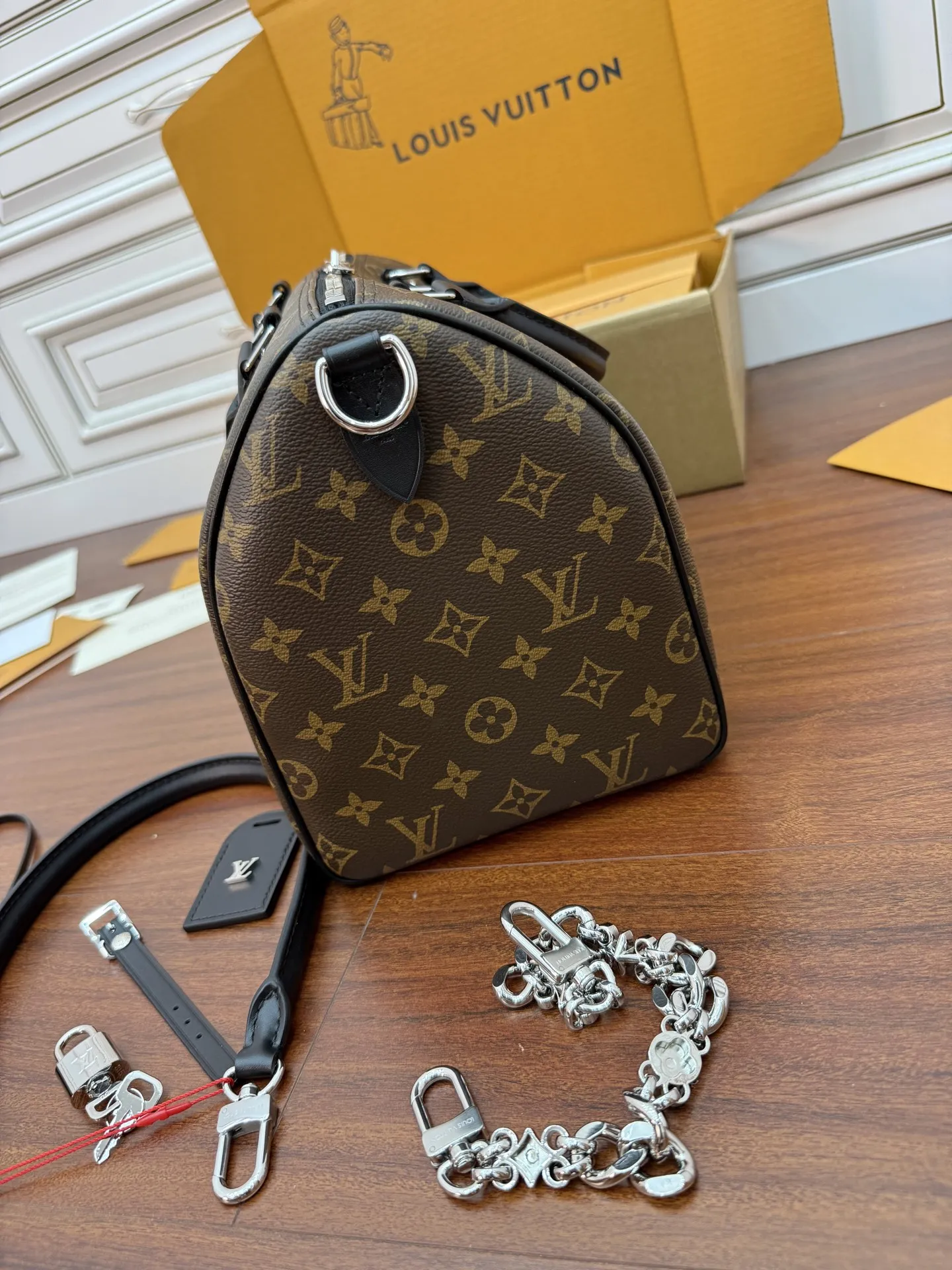 Louis Vuitton M12243 Dynamic Electronic Chip Diamond Fabric Bag Shoulder Bag - Detail view 6