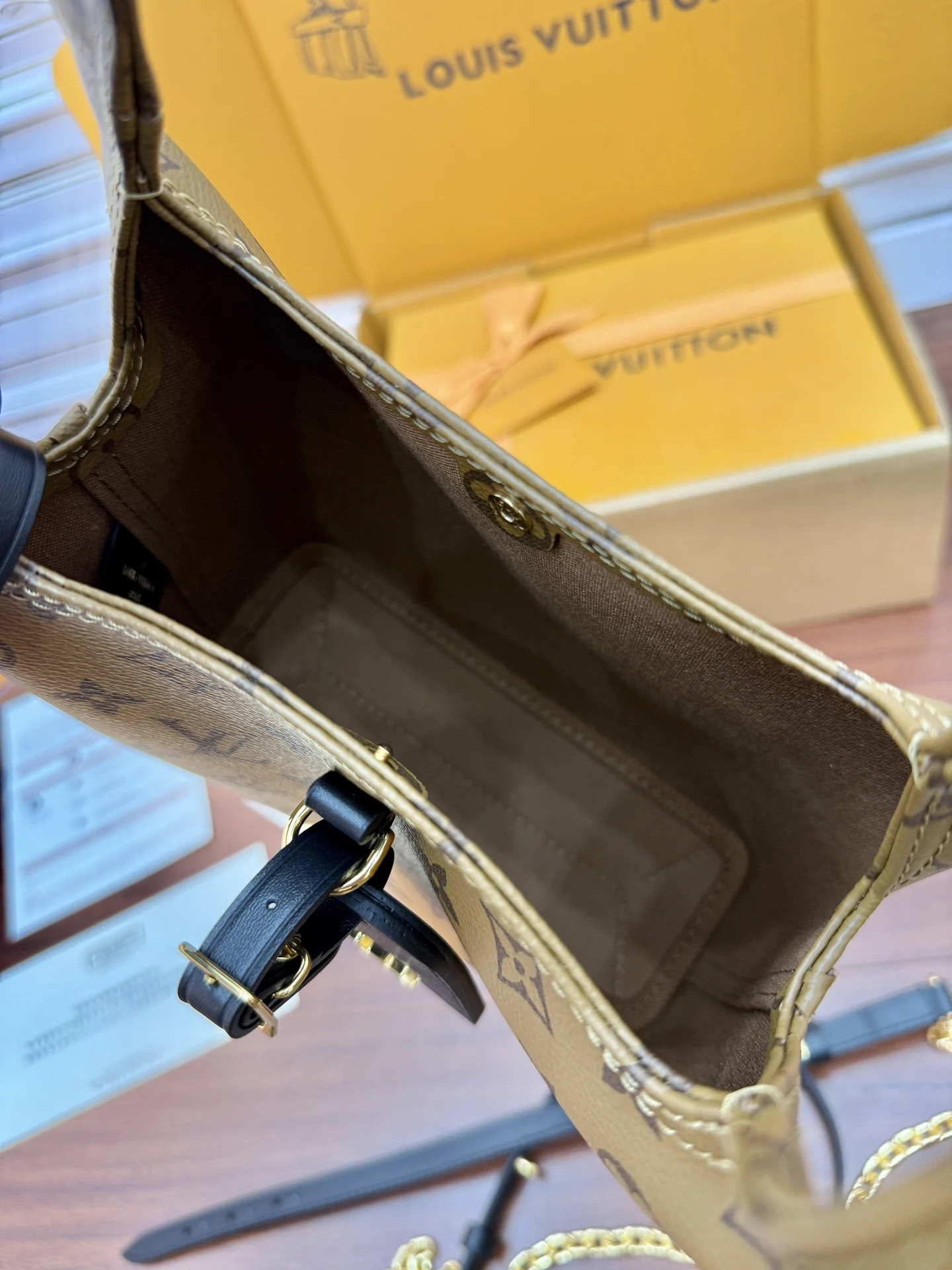 Louis Vuitton M46816 Dynamic Electronic Chip Diamond Fabric Bag Shoulder Bag - Detail view 7
