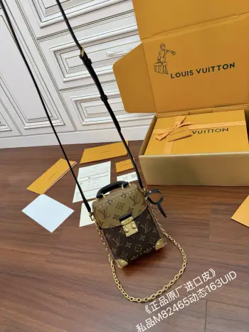 <p>独家(正品原厂进口皮私品就是渠道货)首发型号 M82465私品 163动态UID  进口菱形面料  品质和材料第九次再次升级 专柜同步 动态电子芯片 礼品袋 保护纸 铜版电子标签 合格证 皮料是正品代工厂意大利A级树膏皮 私品 就是渠道货:是在于品质 五金 面料 手工 油边 是A级出品 拍摄图跟产品一致丶配图上的全套包装.尺寸 12.5x17.6x6CM</p>