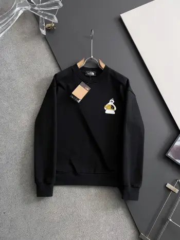 精美工艺圆领款卫衣
