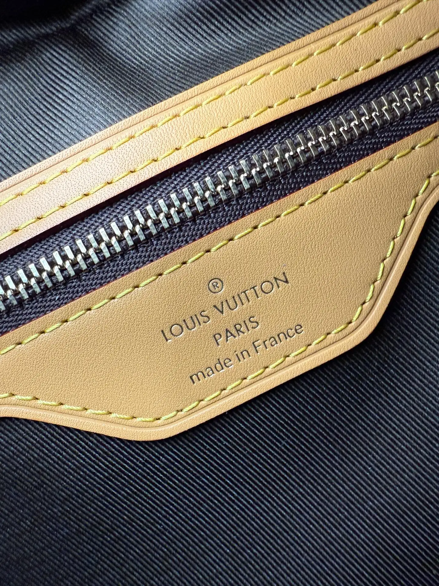 Louis Vuitton M46321 Dynamic Electronic Chip Diamond Fabric Bag Shoulder Bag - Detail view 6