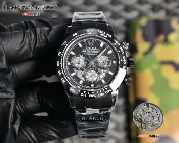 **BLAKEN UPGRADE ALERT!**第六代迪通拿碳黑复刻版 镂空设计 6th Gen Daytona Carbon Black Replica 40mm上手绝了 核心亮点一眼种草   12.2mm超薄机身 12.2mm Ultra-thin Case 甩开市面13.5mm普通款  全实心精钢 Solid Stainless Steel 打造 接缝几乎0缝隙 质感拉满   哑黑套件 Matte Black Kit 升级+多色圈口 Multi-color Bezels 可选 后期想换风格随便搭 个性党狂喜   表带双选项 硅胶款 Silicone Strap 轻便舒适/精钢款 Steel Strap 硬朗有范儿 CNC全程精雕 CNC Precision Engraving + 人工打磨 细节控直接爱住  机芯硬核 4802一体机芯 4802 Integrated Movement 搭载72-hour Long Power Reserve长储能 计时功能 Chronograph Function 和专柜同步 走时稳得一批 贴心设计 蚝式保险扣 Oyster Safety Cl