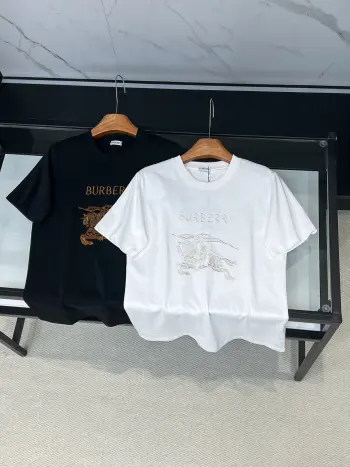 Burberry Equestrian Knight Embroidered Cotton Knit Crew Neck Short Sleeve T-Shirt