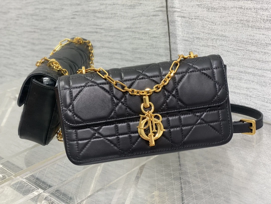 迪奥藤纹格砖柜最新Miss Daisy链条手拿包 女士斜挎包