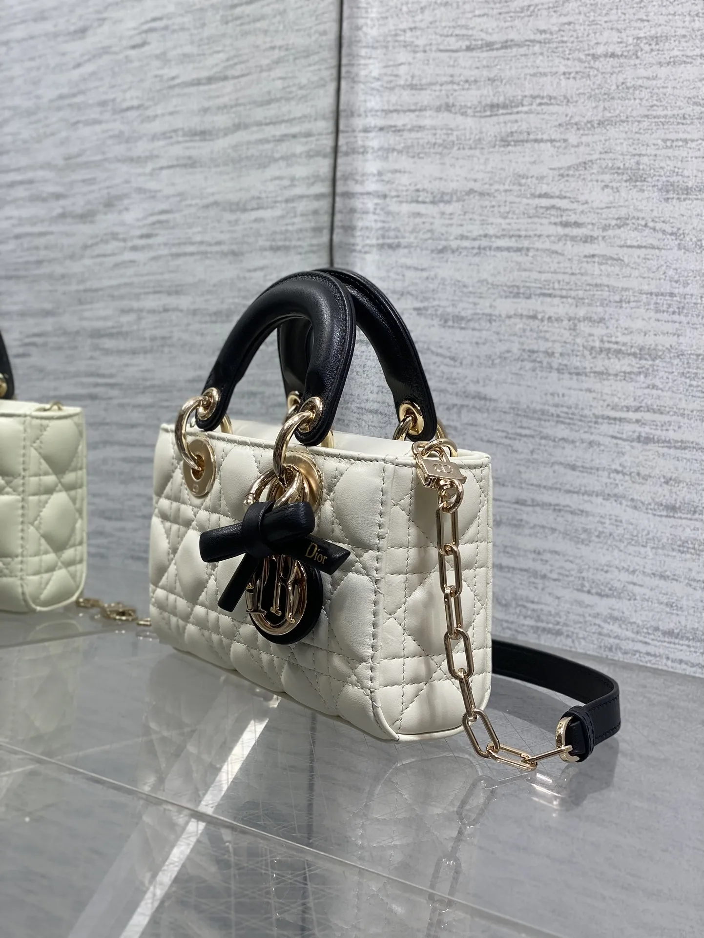 迪奥Lady最新款四格蝴蝶结戴妃包 女士斜挎包 - 细节图 7