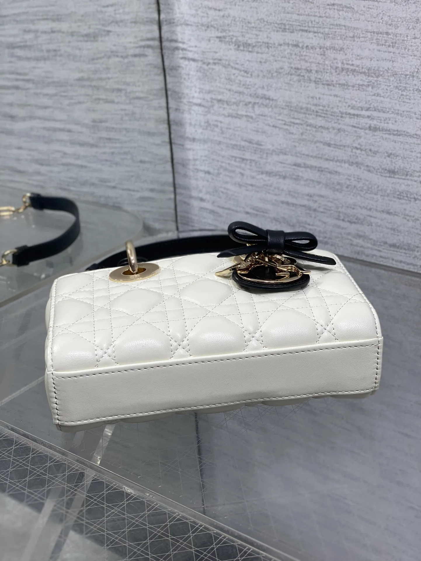 迪奥Lady最新款四格蝴蝶结戴妃包 女士斜挎包 - 细节图 8