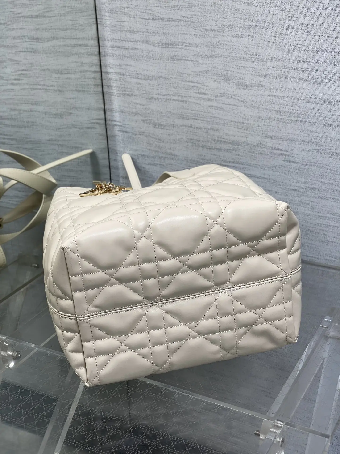迪奥象牙白竖版系列迷你斜挎包 女士斜挎包 - 细节图 7
