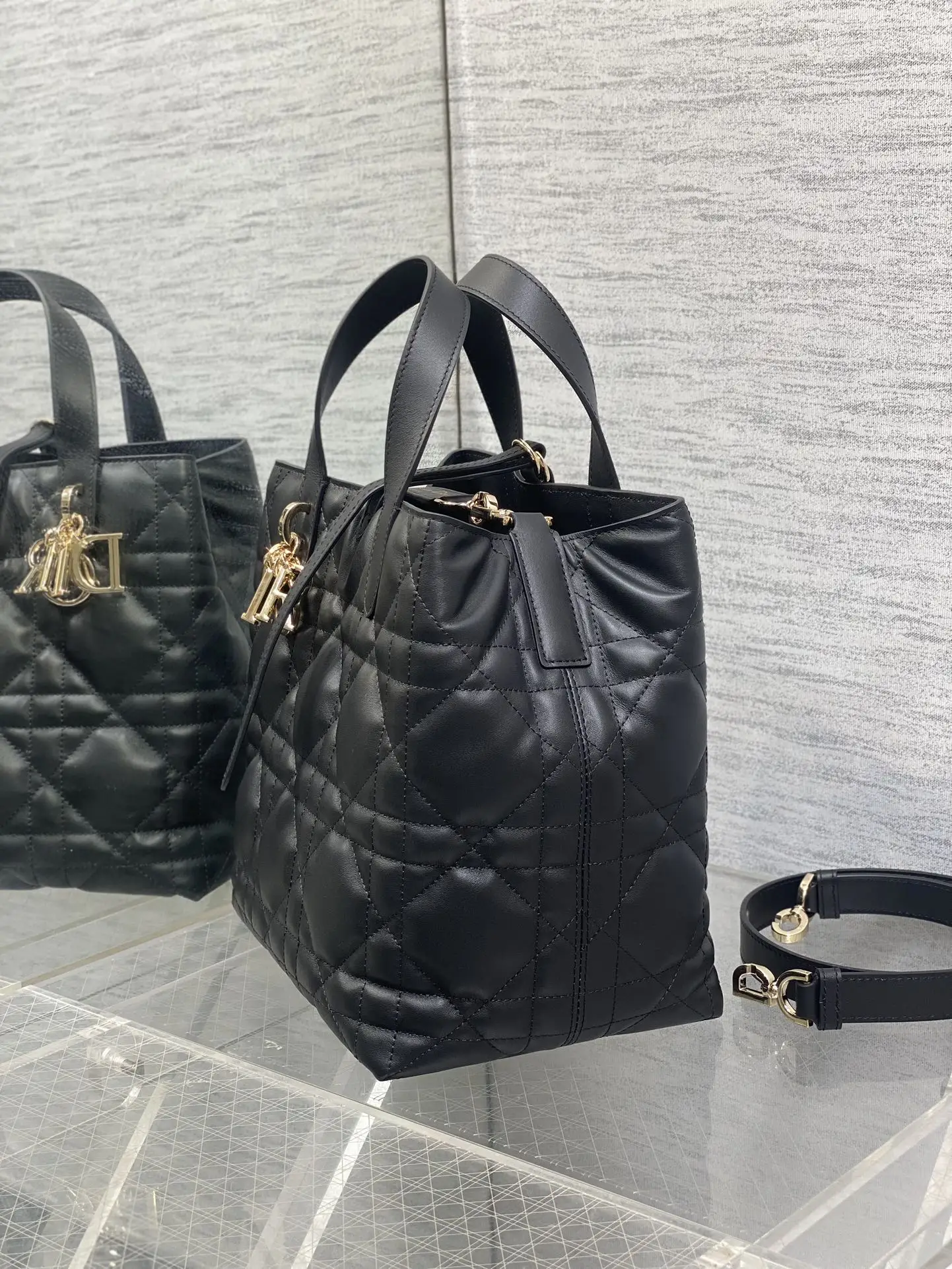 迪奥银油蜡皮Toujours竖版系列迷你斜挎包 女士斜挎包 - 细节图 6