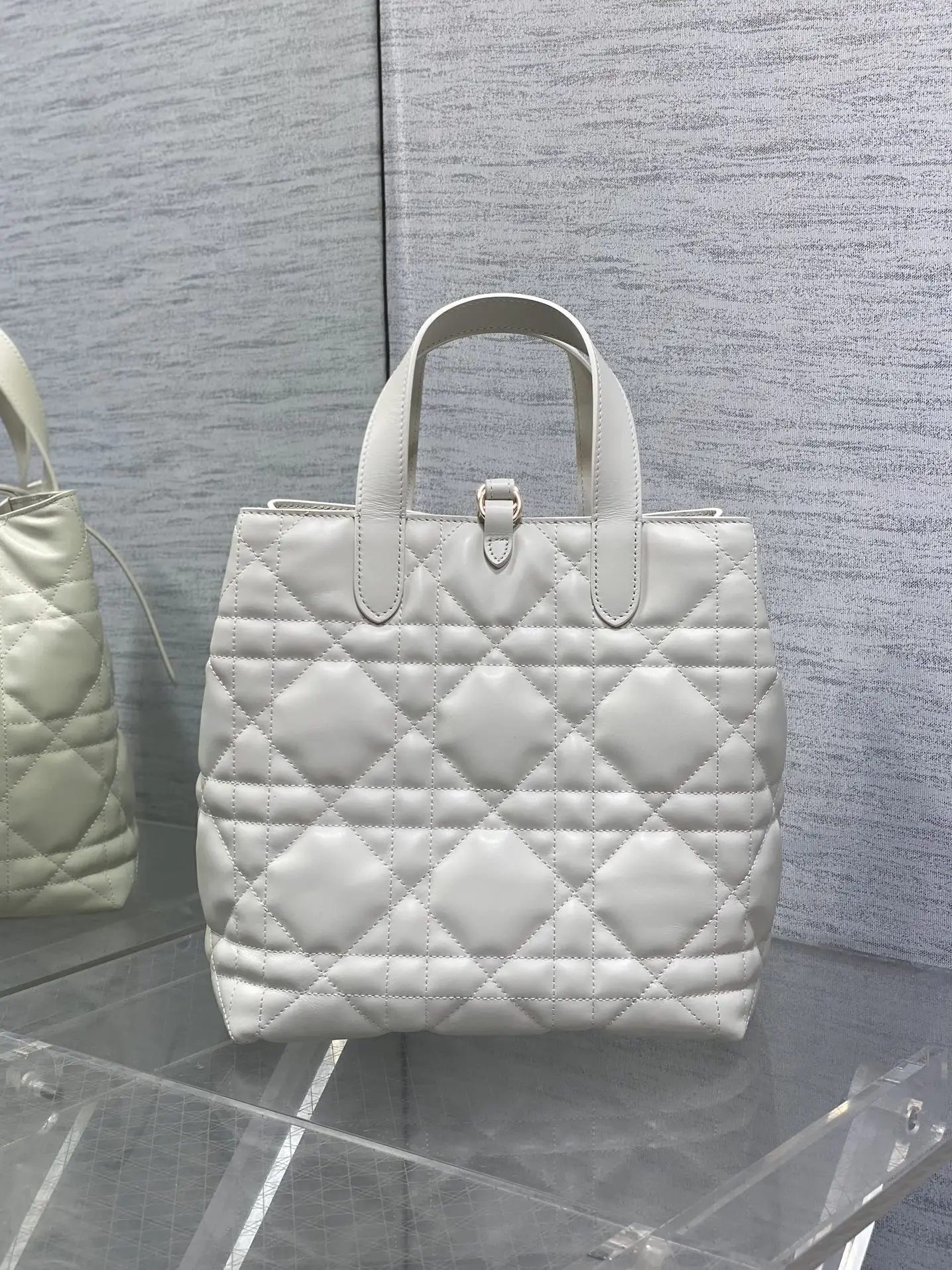 迪奥银油蜡皮Toujours竖版系列迷你斜挎包 女士斜挎包 - 细节图 4