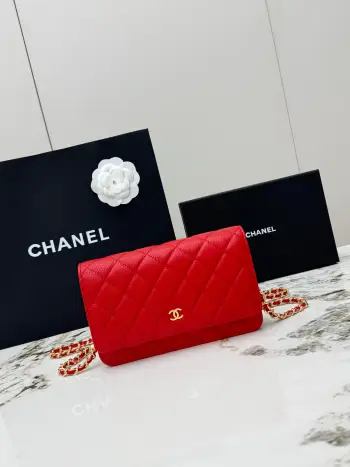 <p> 进口原厂皮    配盒 CHANEL发财包 大球纹金扣 顶级货 新品到货 全钢24K五金链条 专柜对版升级版磁扣𝑊𝑂𝐶压花鱼子酱进口小牛皮[666]经典升级全新磁扣 更便捷好用𝑤𝑒𝑙𝑙𝑒𝑡 𝑜𝑛 𝑐ℎ𝑎𝑖𝑛带链条的手拿包 可斜挎可单肩的包包 实在是太实用了 上身效果非常棒 女士们赶紧啦 又名 发财包 这么趣味的一款 一定会给你带来好运 〰 </p><p>型号 AP0250 </p>