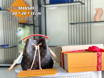 <p> 163 芯片 特级全钢五金 原厂皮 M46581 老花 皮料是意大利A级皮料是在于品质 五金 面料 手工 油边 A级出品 图片跟产品一致丶配全套包装.尺寸:20x20x13CM</p> <p> 163 芯片 特级全钢五金 原厂皮 M46581 老花 皮料是意大利A级皮料是在于品质 五金 面料 手工 油边 A级出品 图片跟产品一致丶配全套包装.尺寸:20x20x13CM</p>