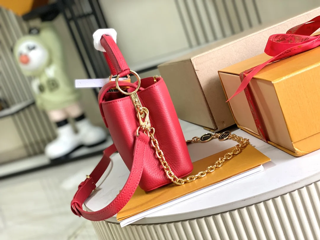 LVK00014 意大利A级皮料翻盖 斜挎包 - 细节图 2