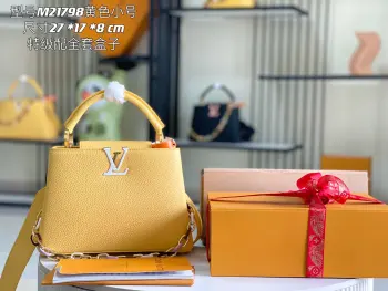<p> 特级精品原厂皮M21798M21634小鸡黄色金扣 本款 Capucines BB 手袋取材 Taurillon 皮革 将金属和树脂链环彼此相扣 塑造可拆卸链条 在缤纷妙趣和典雅韵致间随心切换 宽幅肩带和顶部手柄再添多种背携选择 </p><p>详细特征</p><p>27 x 18 x 9厘米</p><p>(长度 x 高 x 宽)</p>