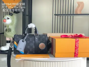 <p> 163C01 芯片  特级原厂皮 全钢五金 P01942 皮料是意大利A级皮料是在于品质 五金 面料 手工 油边 A级出品 图片跟产品一致丶配全套包装.尺寸:25x15x11CM</p>