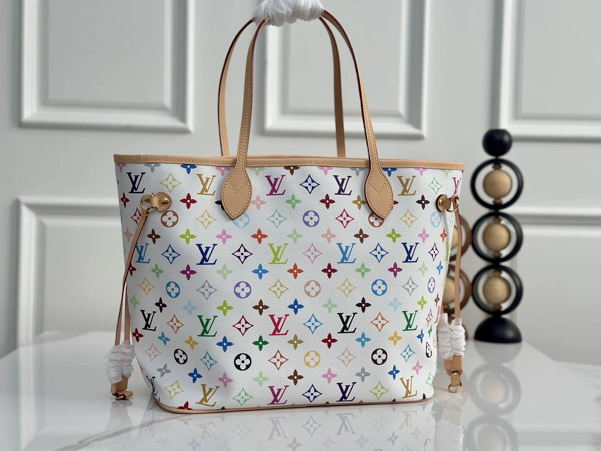Louis Vuitton M27787 163 Chip White Color Shopping Bag Crossbody Bag - Detail view 3