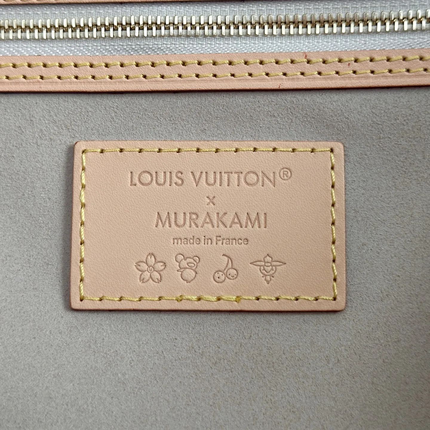 Louis Vuitton M27787 163 Chip White Color Shopping Bag Crossbody Bag - Detail view 9