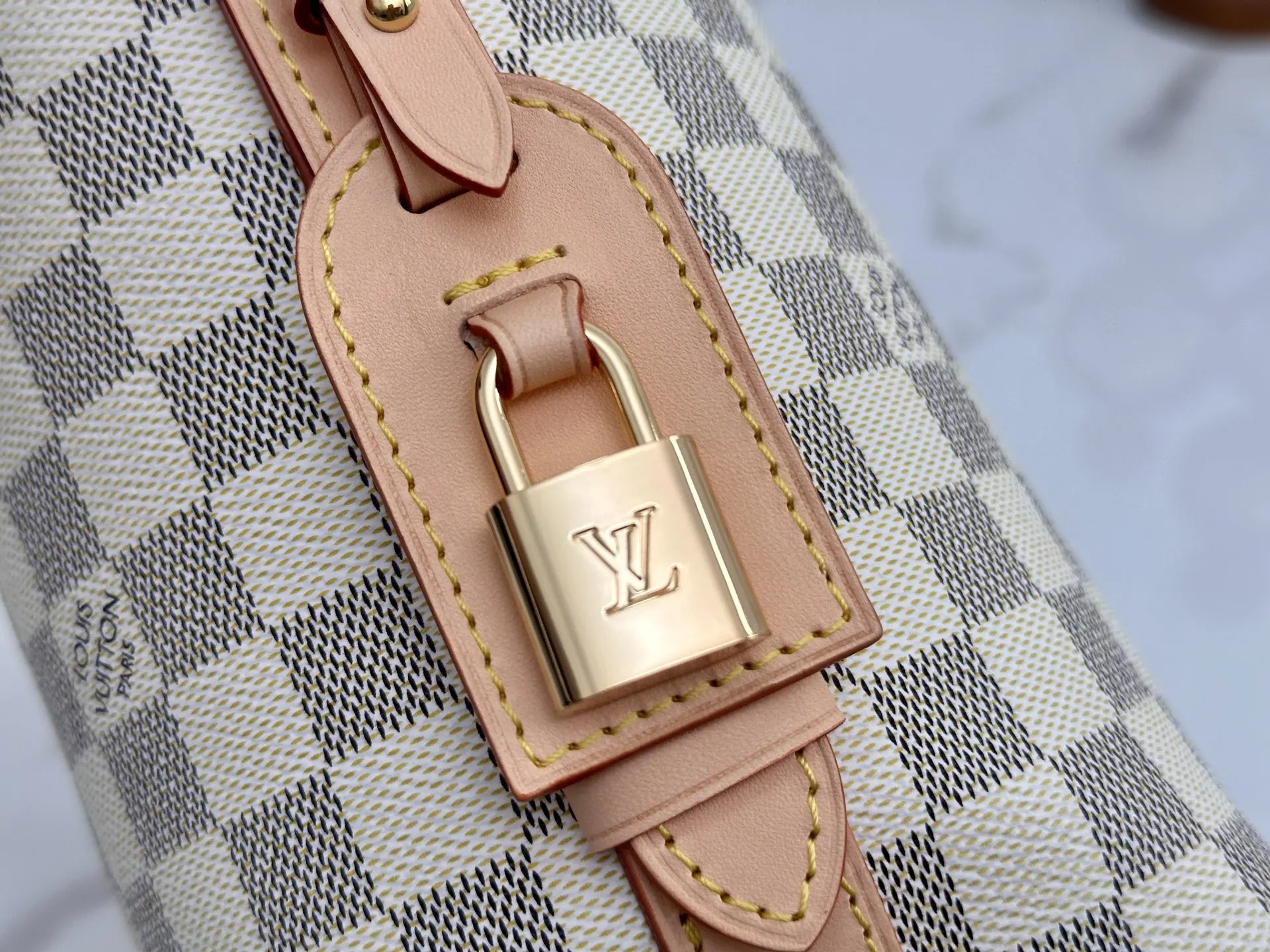 Louis Vuitton N40855 Variable Code Chip White Grid Handbag Shoulder Bag - Detail view 5