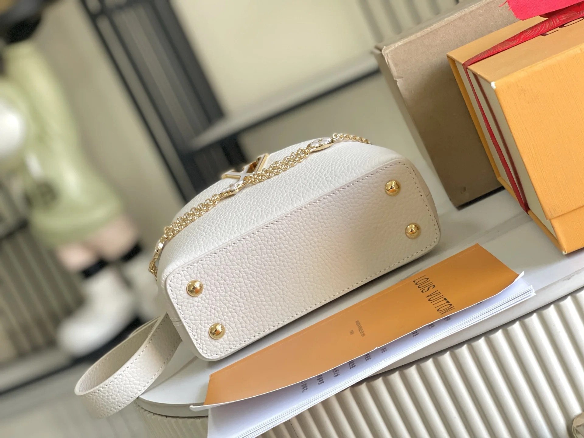 LVM25461 意大利A级皮料手袋 斜挎包 - 细节图 4