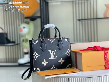 <p> 特级全钢五金 原厂皮 M45659 黑色印花 皮料是意大利A级皮料是在于品质 五金 面料 手工 油边 A级出品 图片跟产品一致丶配全套包装.尺寸:25x19x11.5CM </p>