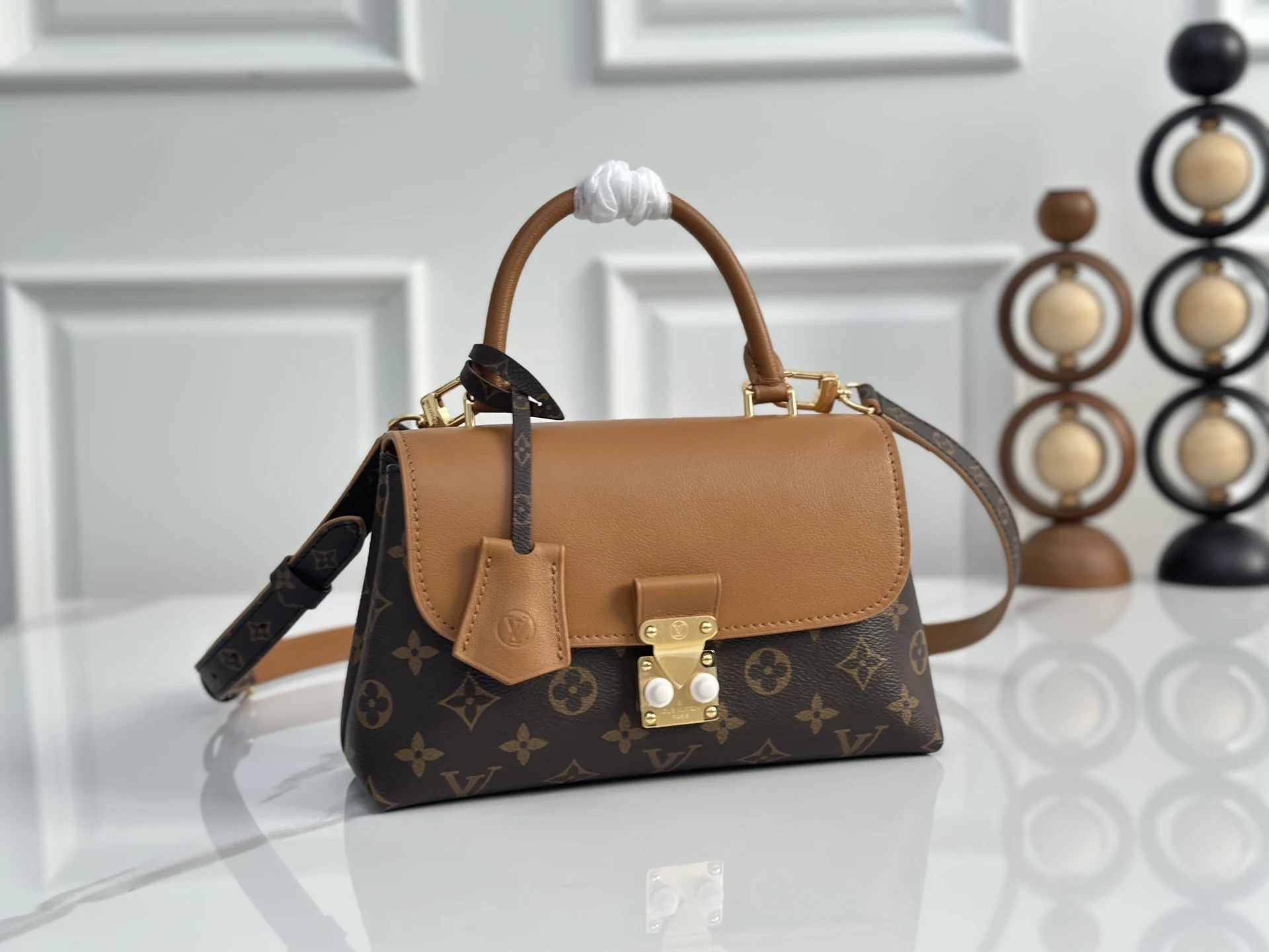 Louis Vuitton M27511 M28288 Old Flower Black Old Flower Brown Classic Canvas Flap Crossbody Bag - Detail view 1