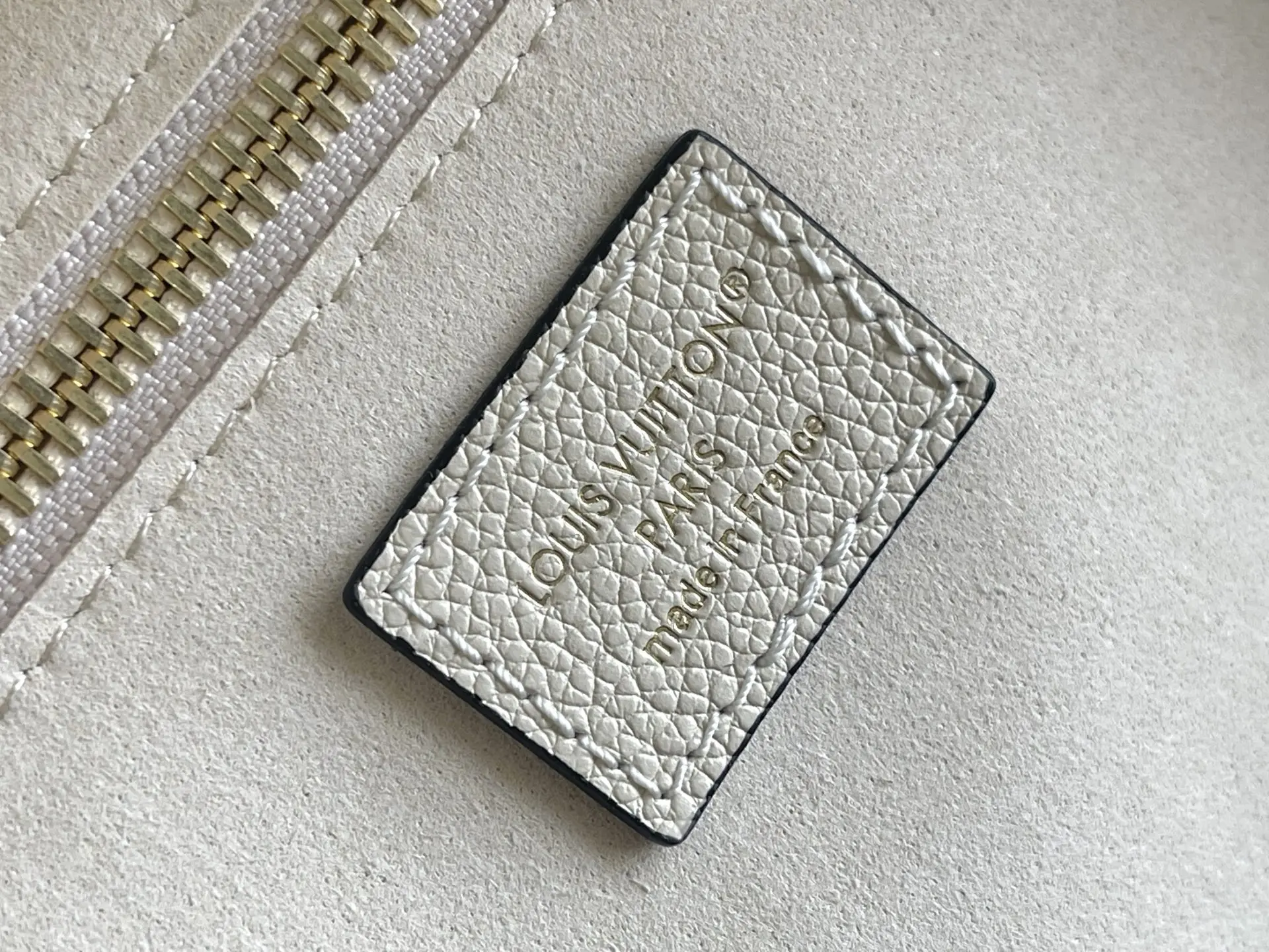 Louis Vuitton M45685 Italian Grade A Leather Handbag Shoulder Bag - Detail view 6