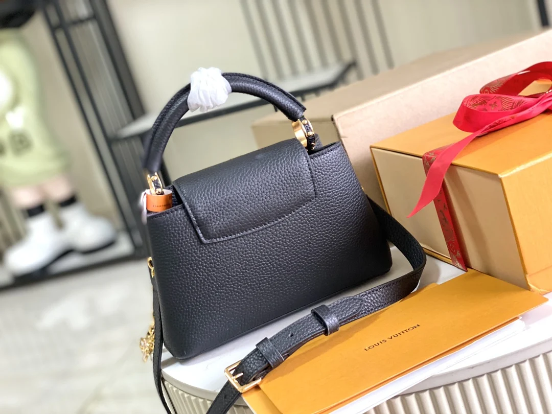 LVK00014 意大利A级皮料翻盖包 斜挎包 - 细节图 3