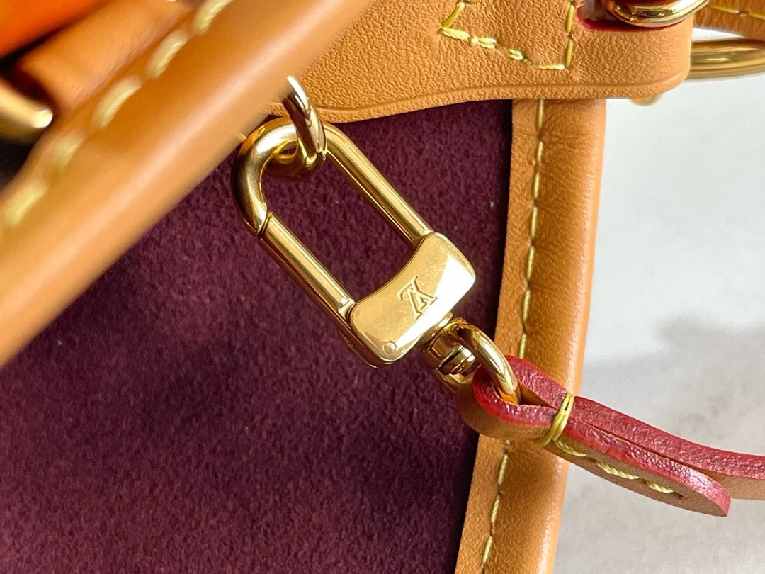 Louis Vuitton M46203 Premium All-Steel Hardware Old Flower Pattern Shoulder Bag Crossbody Bag - Detail view 7