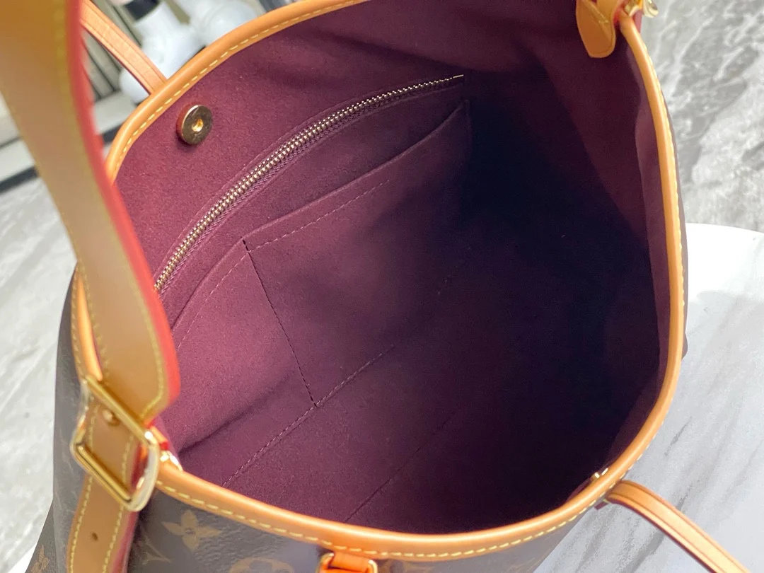 Louis Vuitton M46203 Premium All-Steel Hardware Old Flower Pattern Shoulder Bag Crossbody Bag - Detail view 9