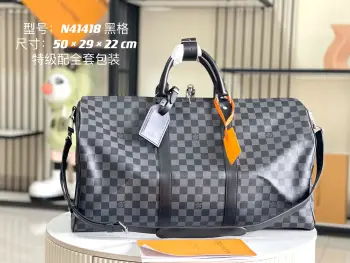 <p> 163 芯片 特级配全套包装调价 45cm50cm P1100 特级全钢五金 原厂皮 M41418 M41416 M41413黑格 皮料是意大利A级皮料是在于品质 五金 面料 手工 油边 A级出品 图片跟产品一致丶配全套包装.尺寸:45x27x20CM</p>