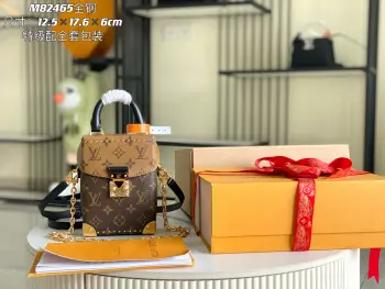 <p>特级配全套包装 变码芯片  特级全钢五金 原厂皮 M82465 老花 皮料是意大利A级皮料是在于品质 五金 面料 手工 油边 A级出品 图片跟产品一致丶配全套包装.尺寸:17.5x12.5x6CM </p>