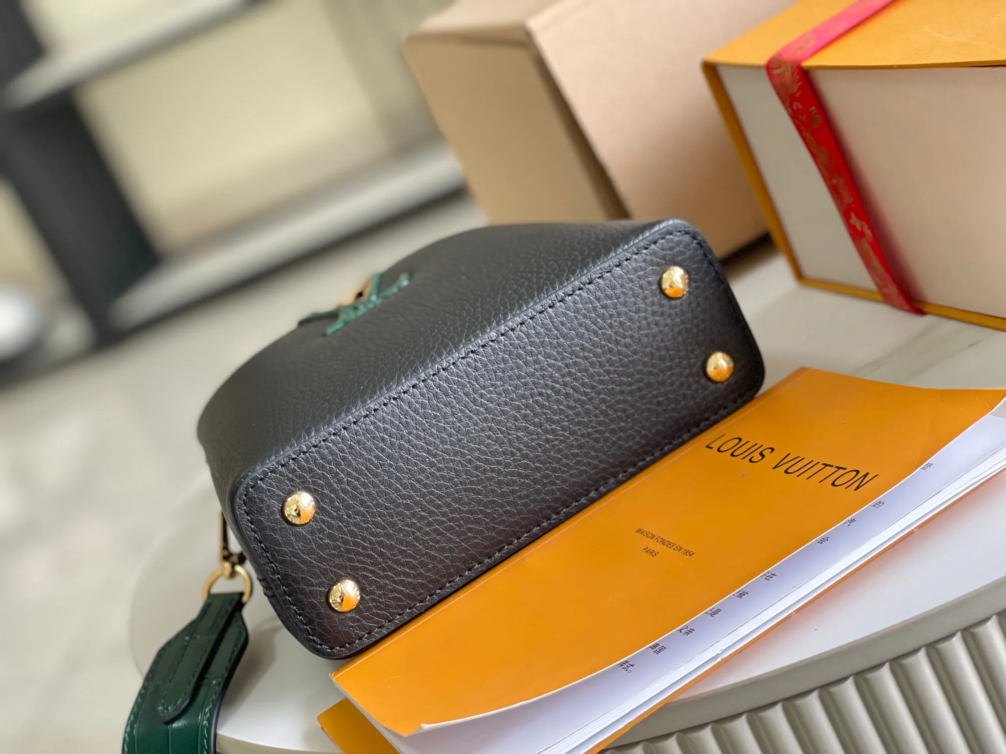 LVM91697 黑色鳄鱼纹金扣手袋 斜挎包 - 细节图 5