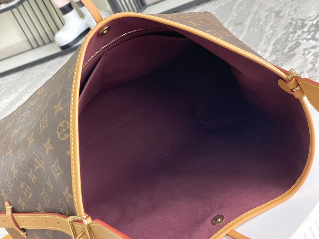 Louis Vuitton M46197 Premium All-Steel Hardware Old Flower Shoulder Bag Single Shoulder Bag - Detail view 9