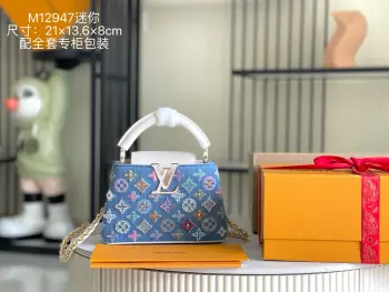 <p> 163 芯片 特级配全套包装 特级精品原厂皮 M12947 牛仔布迷你CapucinesBB手袋本季讲述全新的Capucines故事 精致的金属色Monogram花卉饰带 使此款经典手袋散发出更加柔美的气质 精致的白色包身搭配金色花冠装饰 优雅而实用 </p><p>详细特征21.0 x 13.6x 8.0 cm</p>