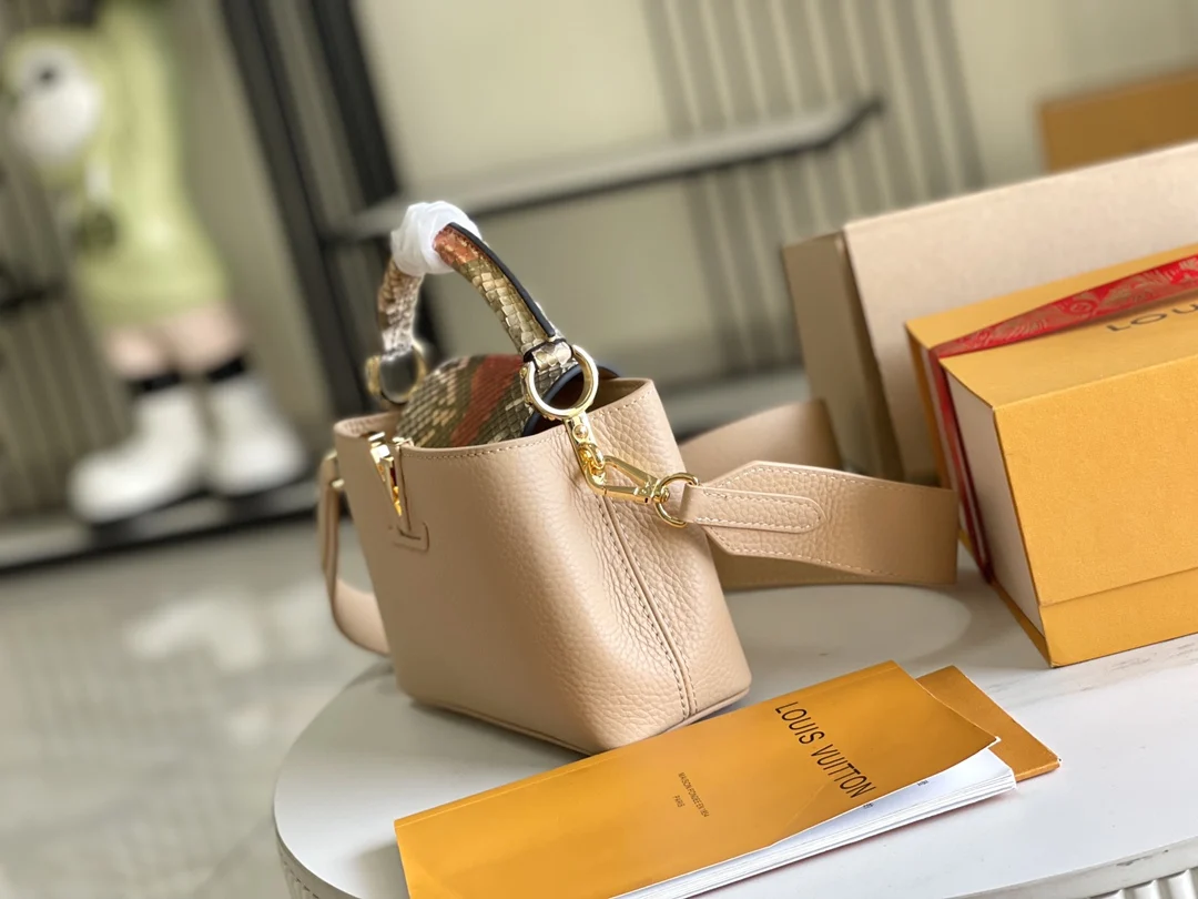 LVM81408M81410 米黄色贝壳扣手袋 斜挎包 - 细节图 3