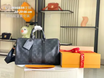 <p> 163 芯片  特级全钢五金 原厂皮  M46655 皮料是正品代工厂意大利A级皮料 特级正品 :所谓的特级正品 是在于品质 五金 面料 手工 油边 A级出品 拍摄图跟产品一致丶配图上的全套包装.尺寸:33x21x16CM</p>